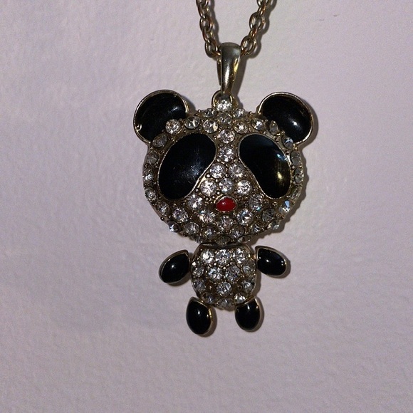 Jewel encrusted Panda necklace - Picture 4 of 5
